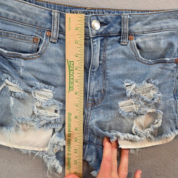 American Eagle Stretch High Rise Festival Denim Shorts Thrashed Distressed sz 10 - Picture 4 of 9